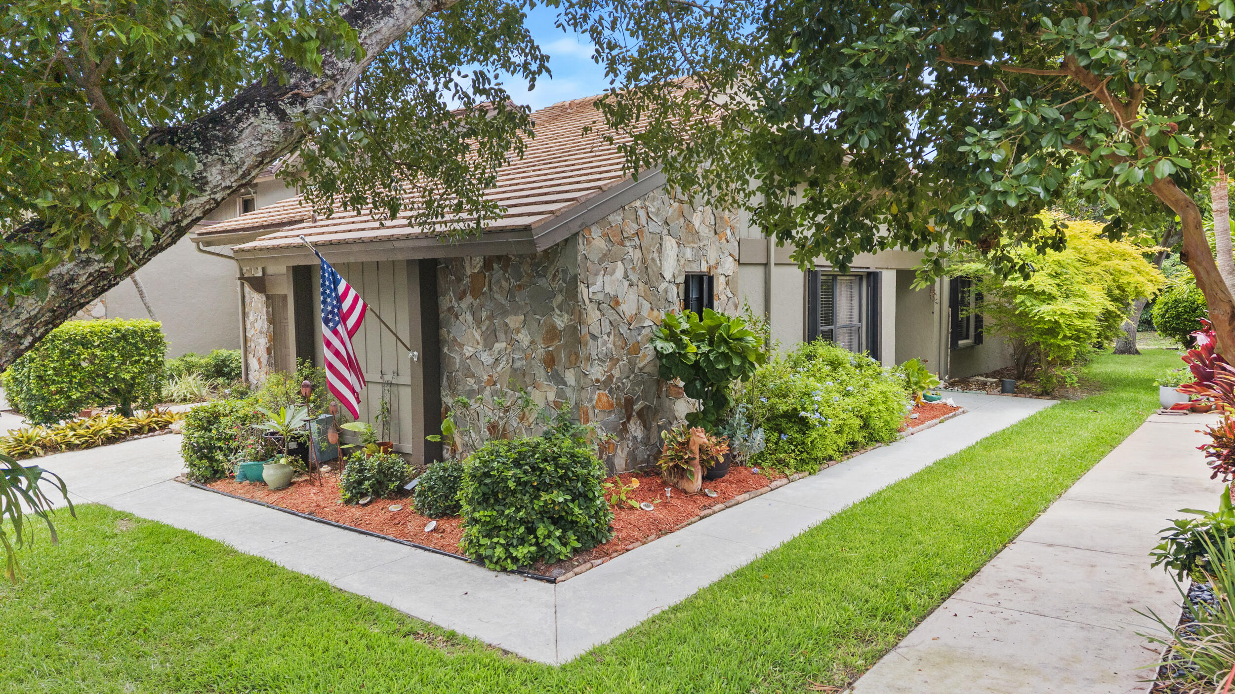 5137 THYME Drive