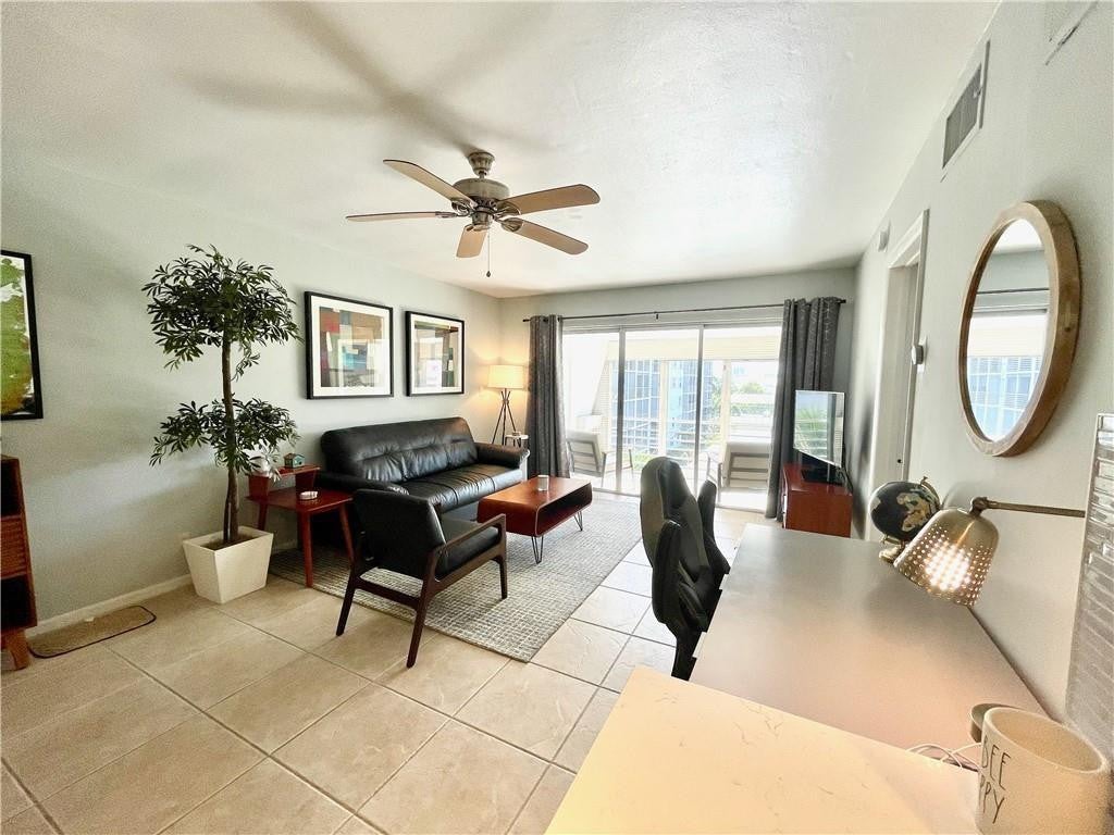 3040 NE 16th Avenue 410, Oakland Park FL 33334