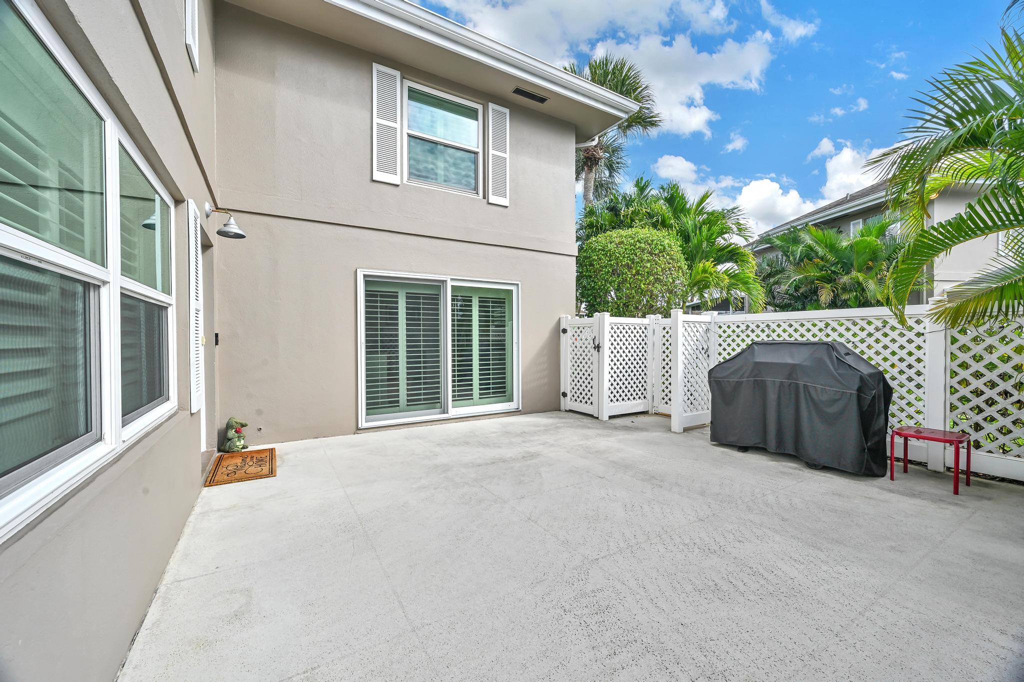 STAMFORD AT SUNSET TRACE (AKA MARTIN DOWNS PLAT 36 - Residential