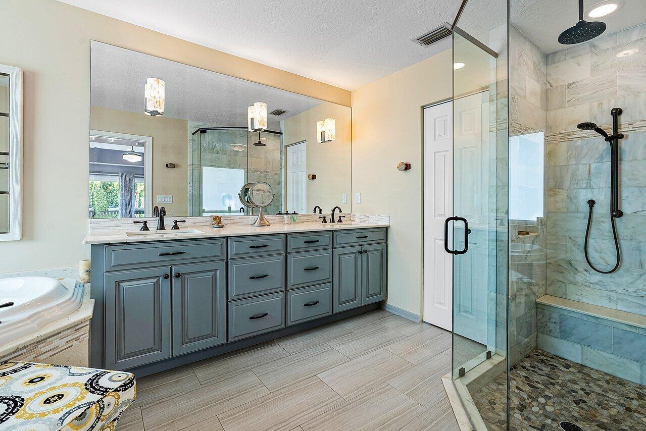 MEADOW WOOD OF THE LANDINGS AT WELLINGTO - Residential