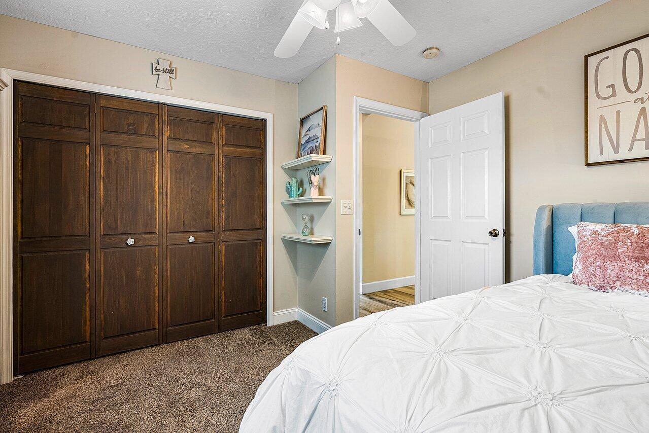 MEADOW WOOD OF THE LANDINGS AT WELLINGTO - Residential