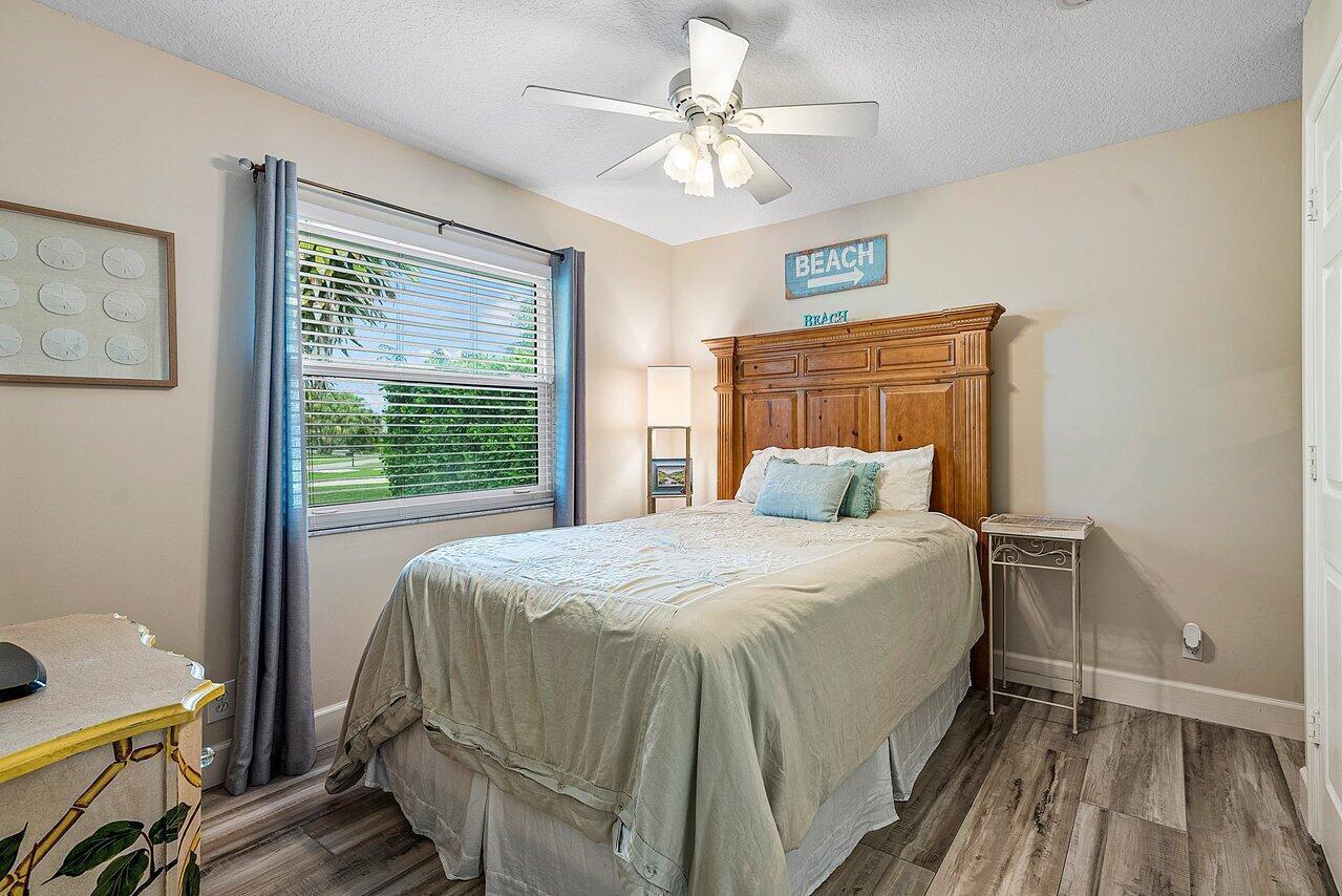 MEADOW WOOD OF THE LANDINGS AT WELLINGTO - Residential