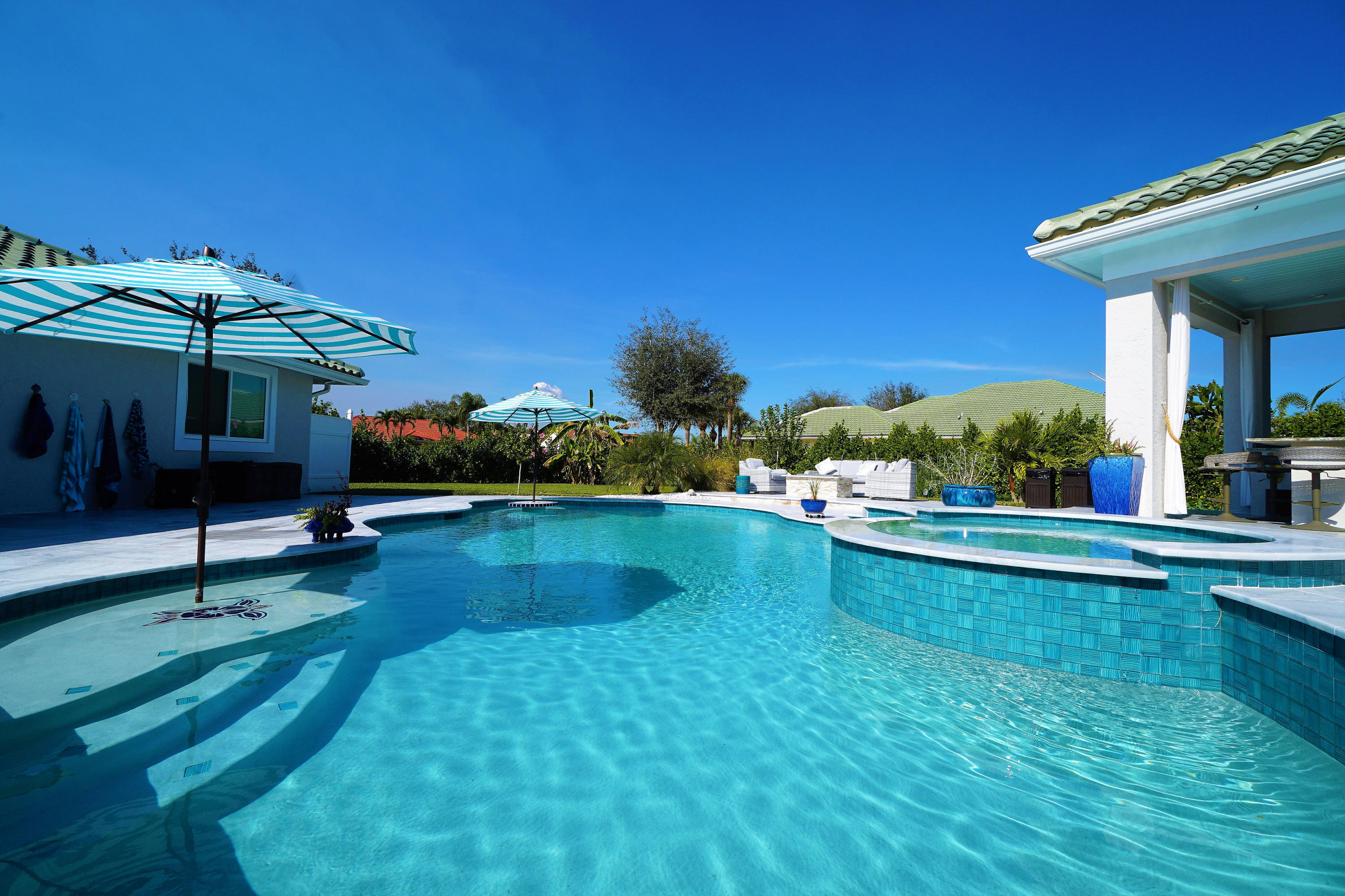 15925 Springhill Court