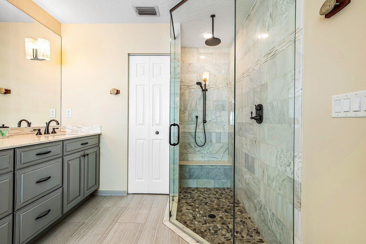 MEADOW WOOD OF THE LANDINGS AT WELLINGTO - Residential