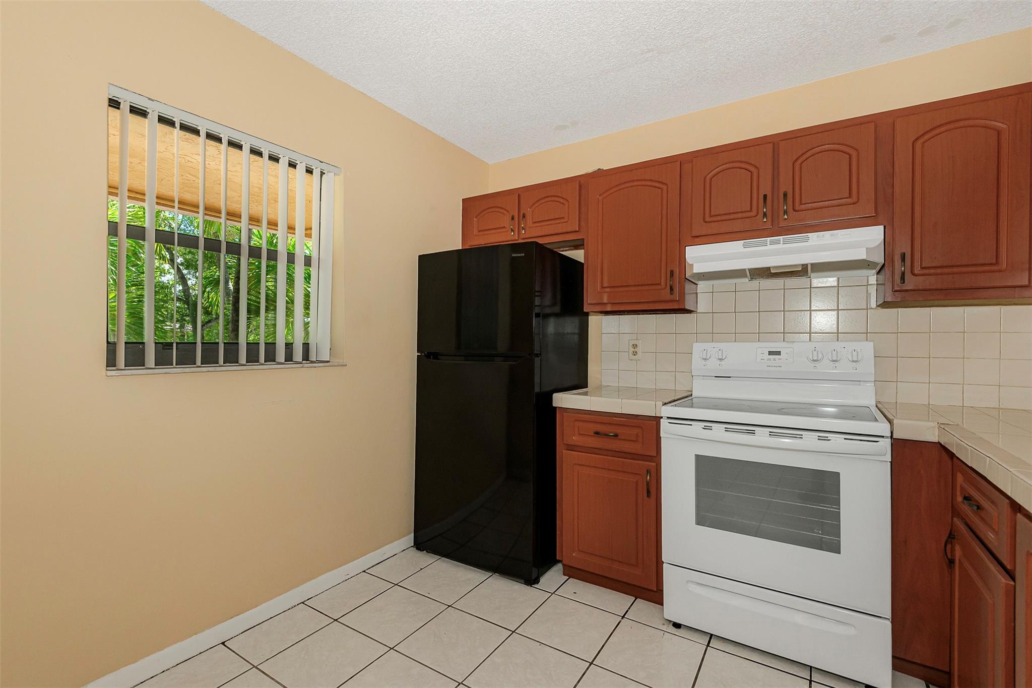 Glenwood Sub 69-33 B - Residential Income