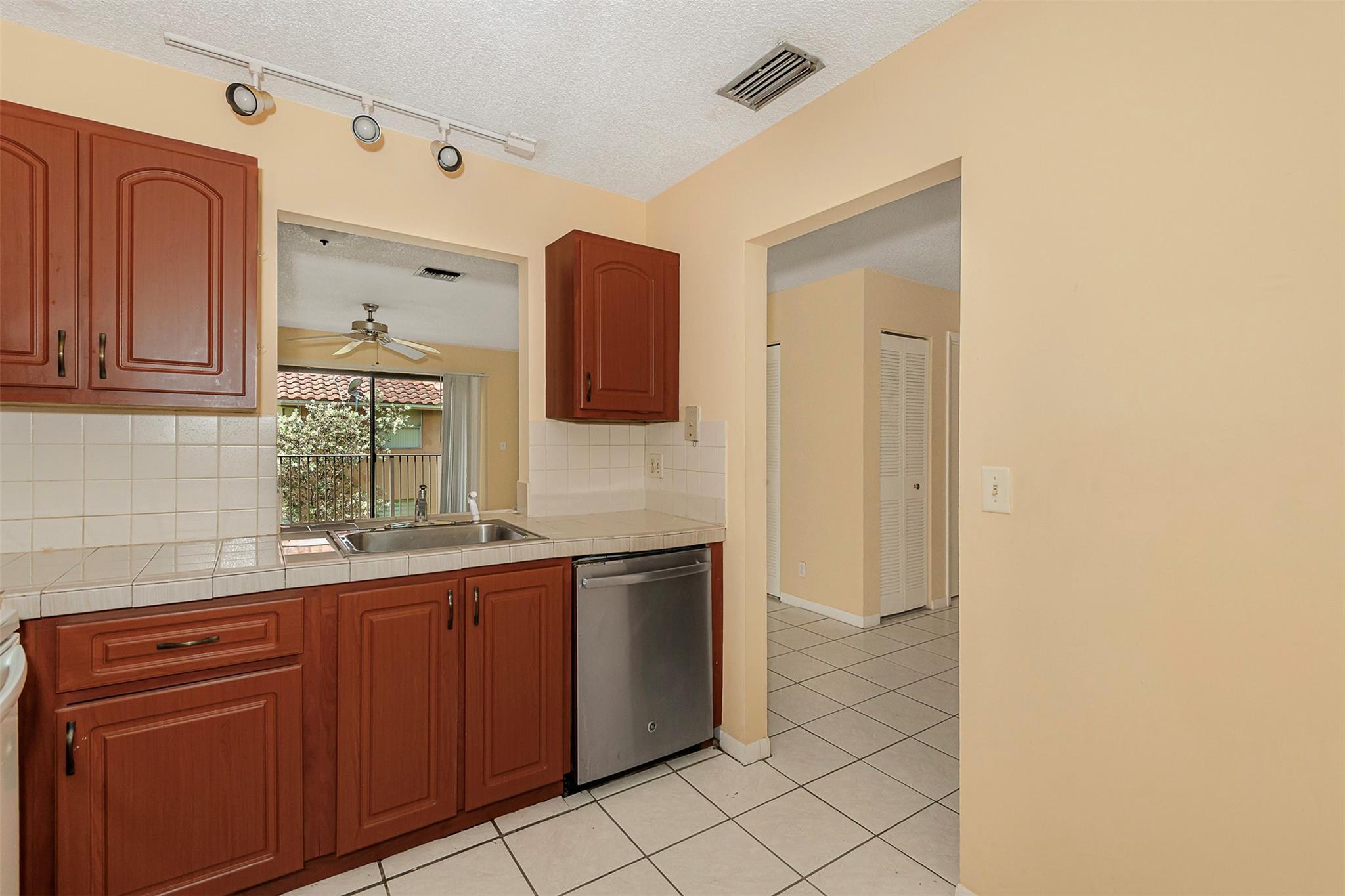 Glenwood Sub 69-33 B - Residential Income