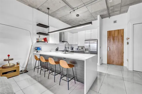 411 NW 1st Ave Unit 204, Fort Lauderdale, FL MLS: F10499032