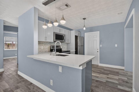 Tiny photo for 2811 NE 9th Terrace, Pompano Beach, FL 33064 (MLS # B26050250)