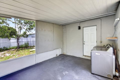 Tiny photo for 2811 NE 9th Terrace, Pompano Beach, FL 33064 (MLS # B26050250)