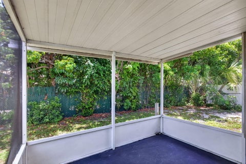 Tiny photo for 2811 NE 9th Terrace, Pompano Beach, FL 33064 (MLS # B26050250)