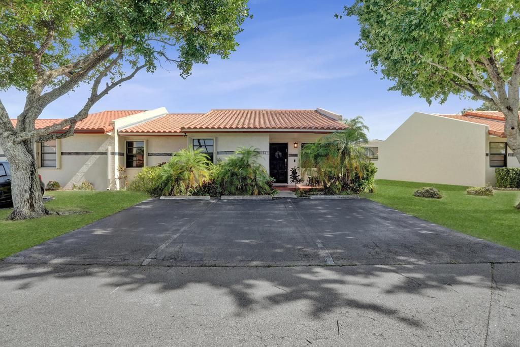 Photo of 11218 SW 58th Circle, Cooper City, FL 33330 (MLS # B26052847)