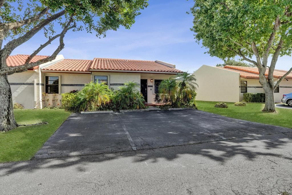 Photo of 11218 SW 58th Circle, Cooper City, FL 33330 (MLS # B26052847)
