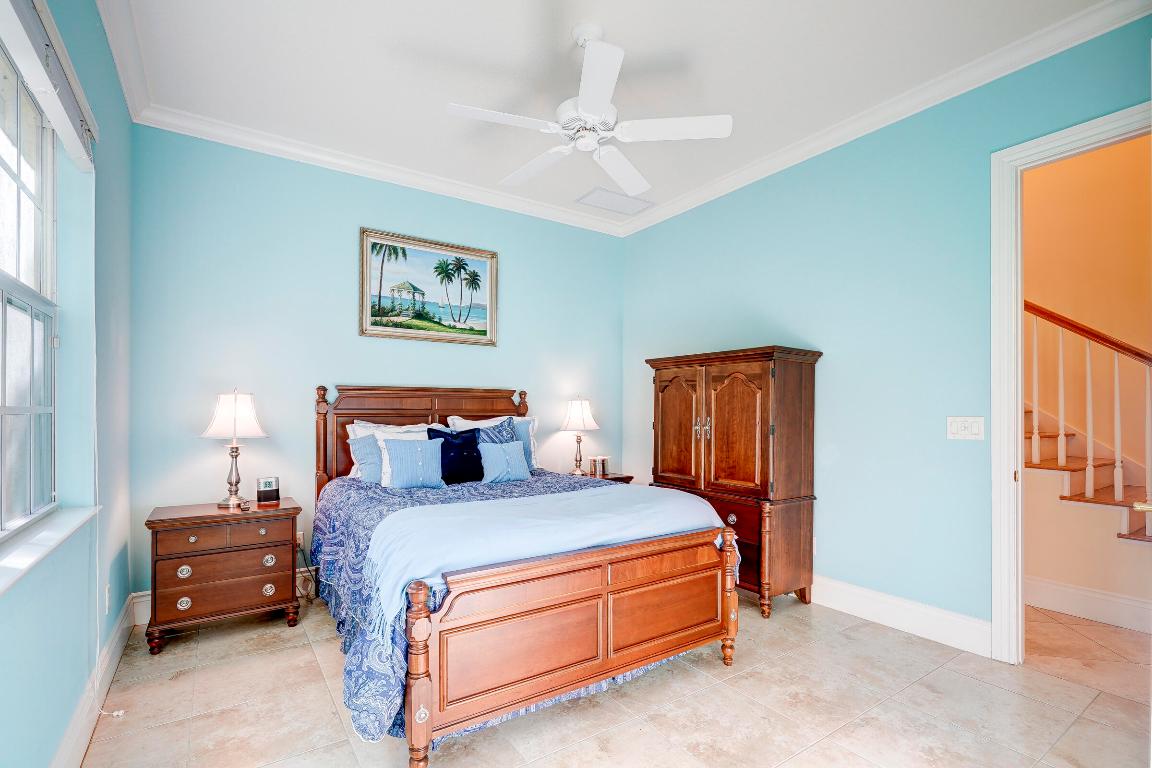 Stuart, Florida, 34997, United States, 5 Bedrooms Bedrooms, ,4 BathroomsBathrooms,Residential,Active,1987181