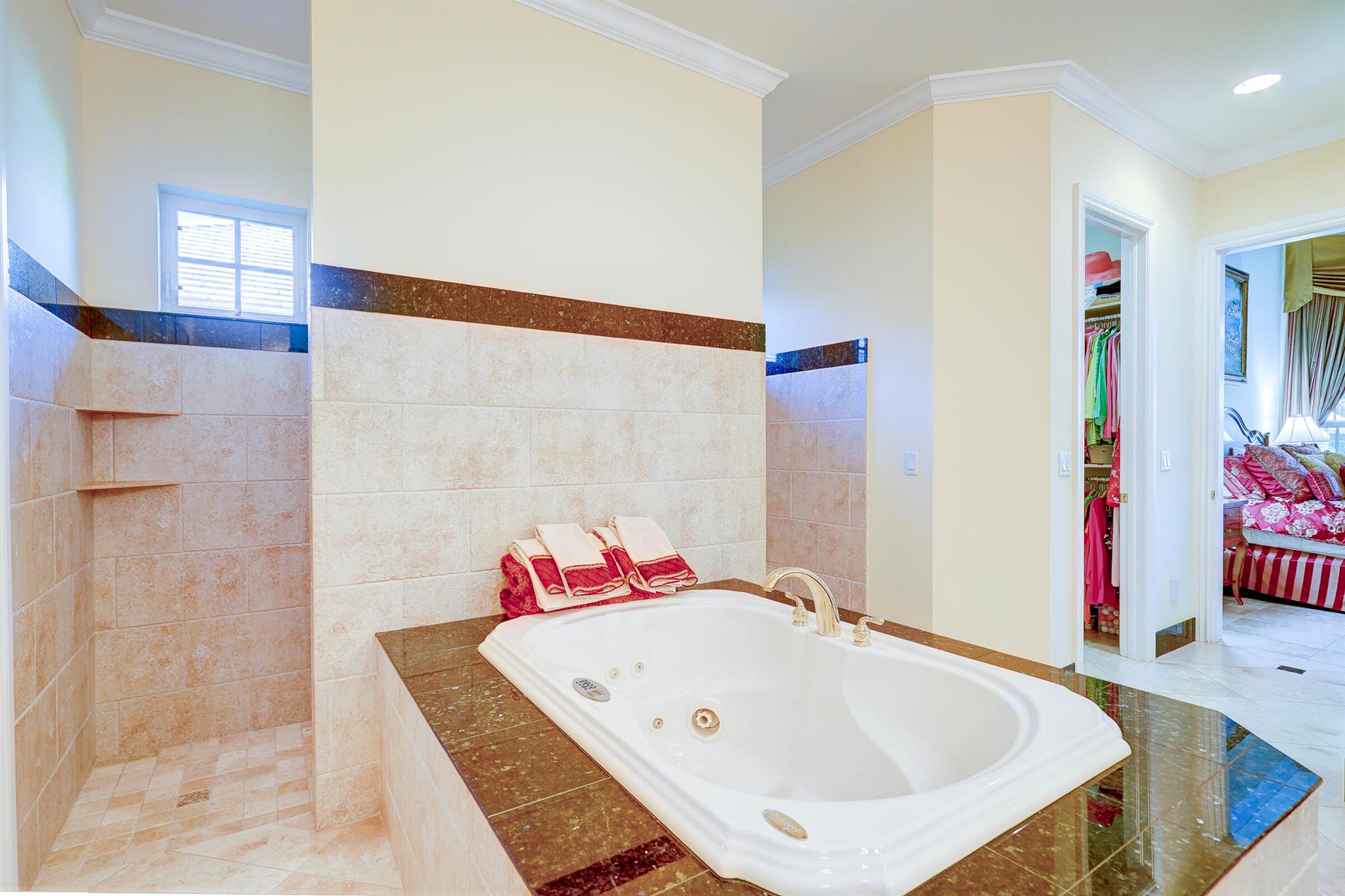 Stuart, Florida, 34997, United States, 5 Bedrooms Bedrooms, ,4 BathroomsBathrooms,Residential,Active,1987181