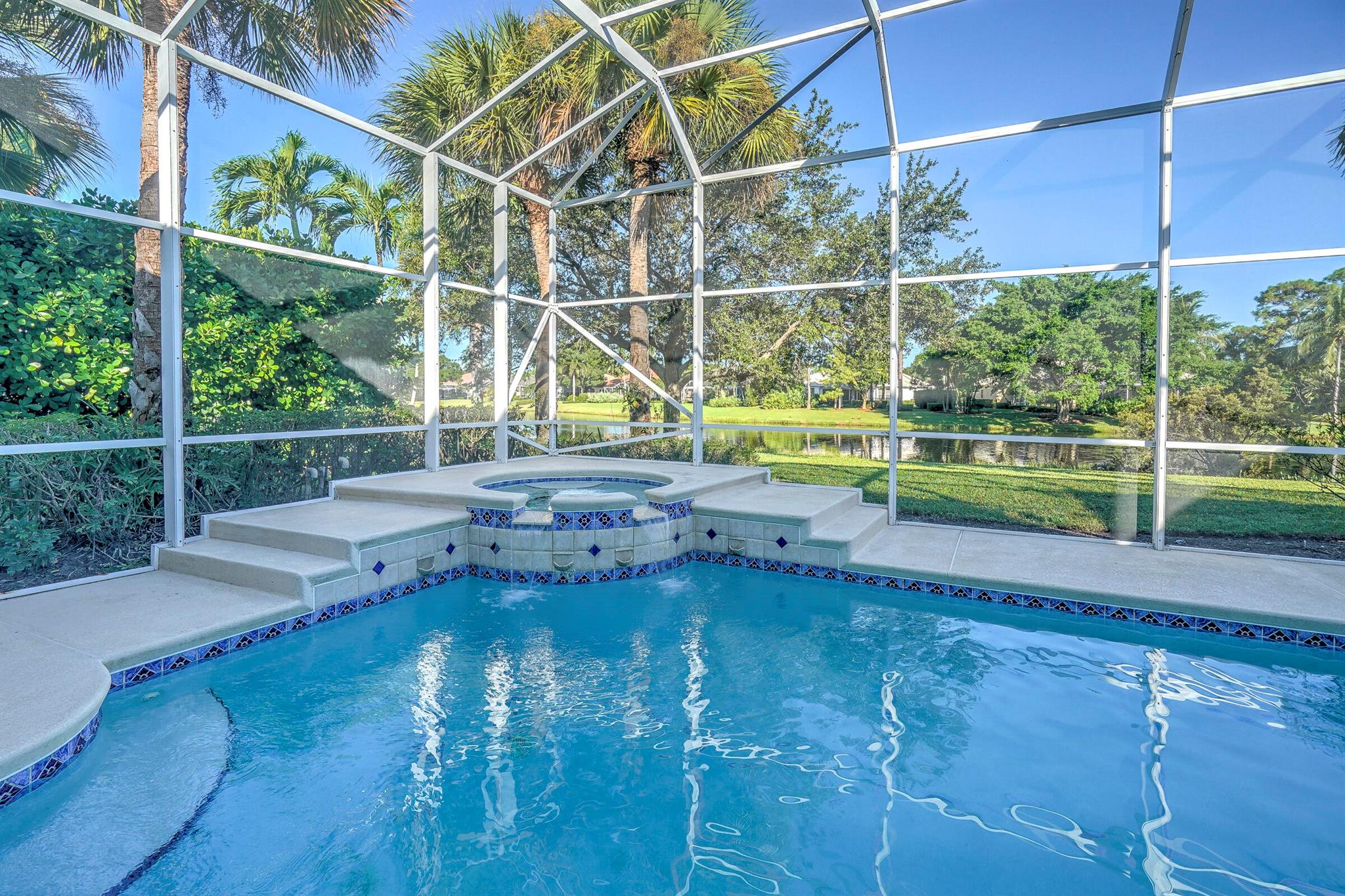 4577 SE Waterford Drive