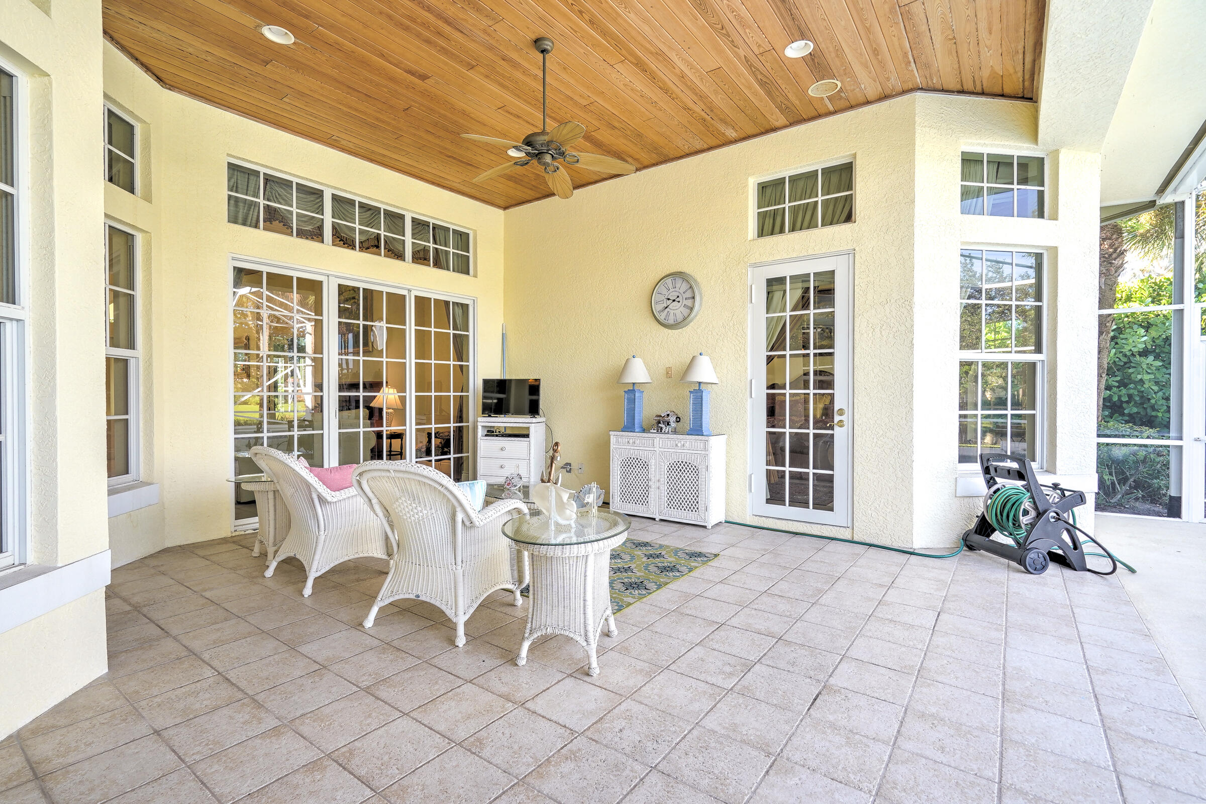 WILLOUGHBY - Residential