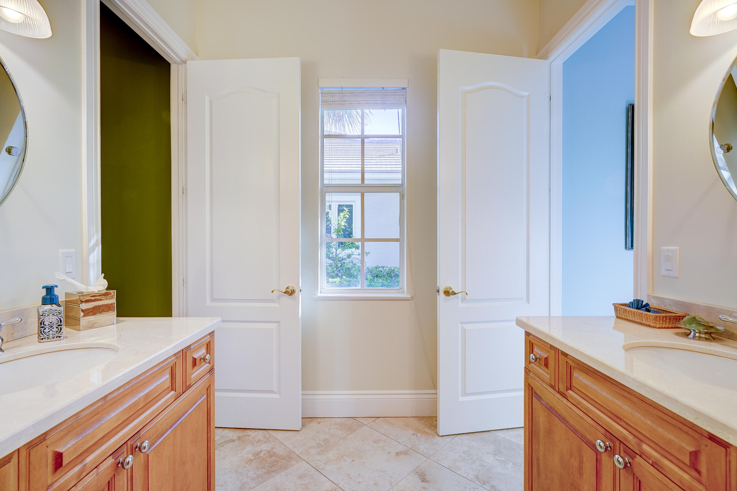 WILLOUGHBY - Residential