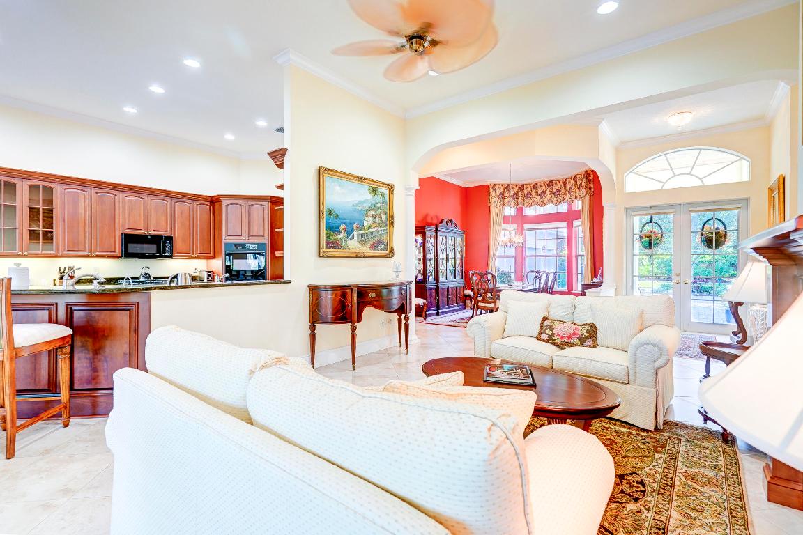 Stuart, Florida, 34997, United States, 5 Bedrooms Bedrooms, ,4 BathroomsBathrooms,Residential,Active,1987181