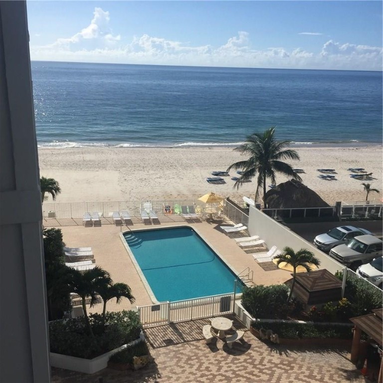 Regency Tower South - Residential