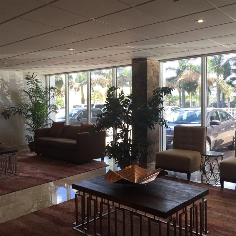 Regency Tower South - Residential