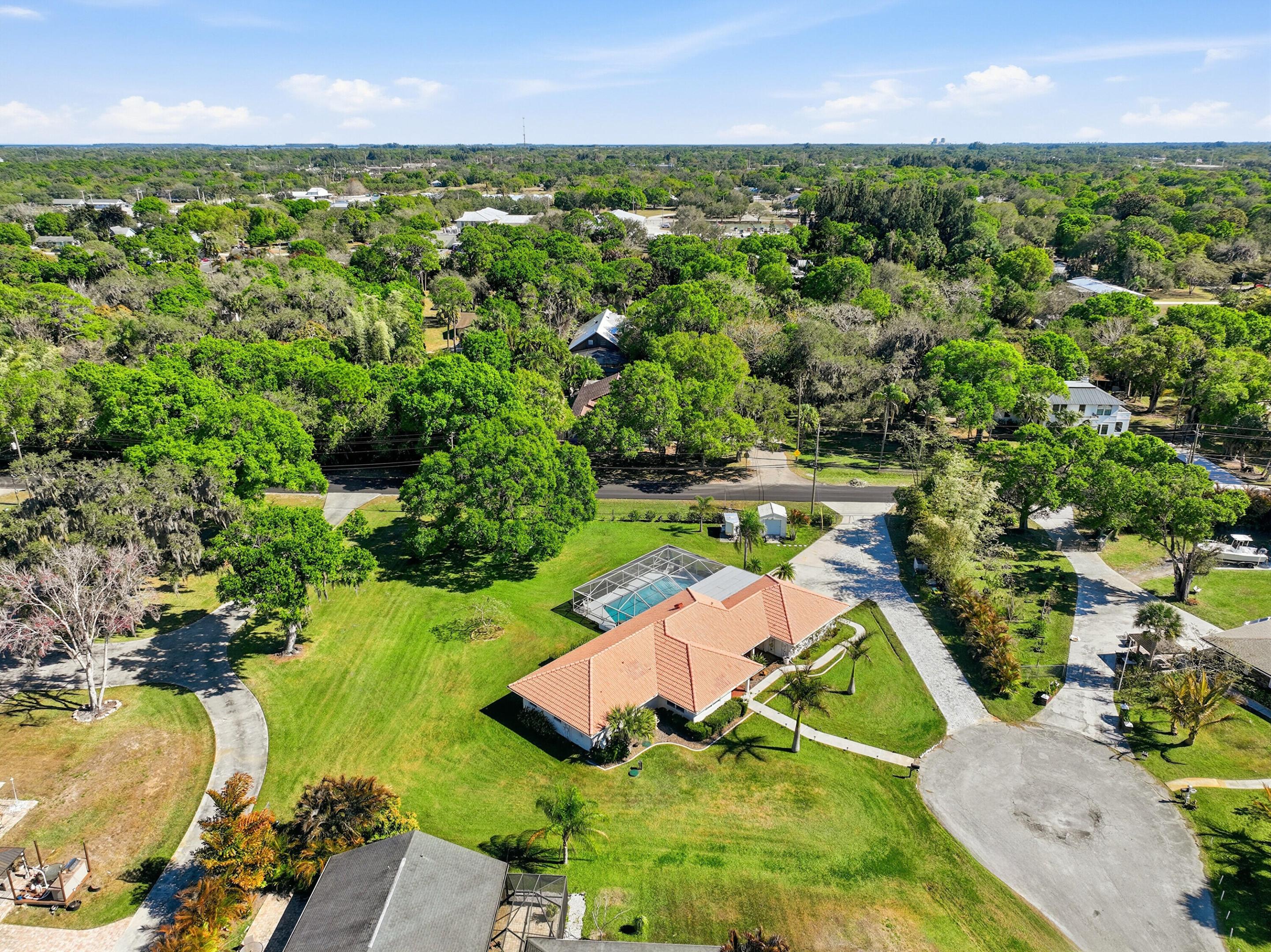 DRIFTWOOD MANOR SECTION 1 - Residential