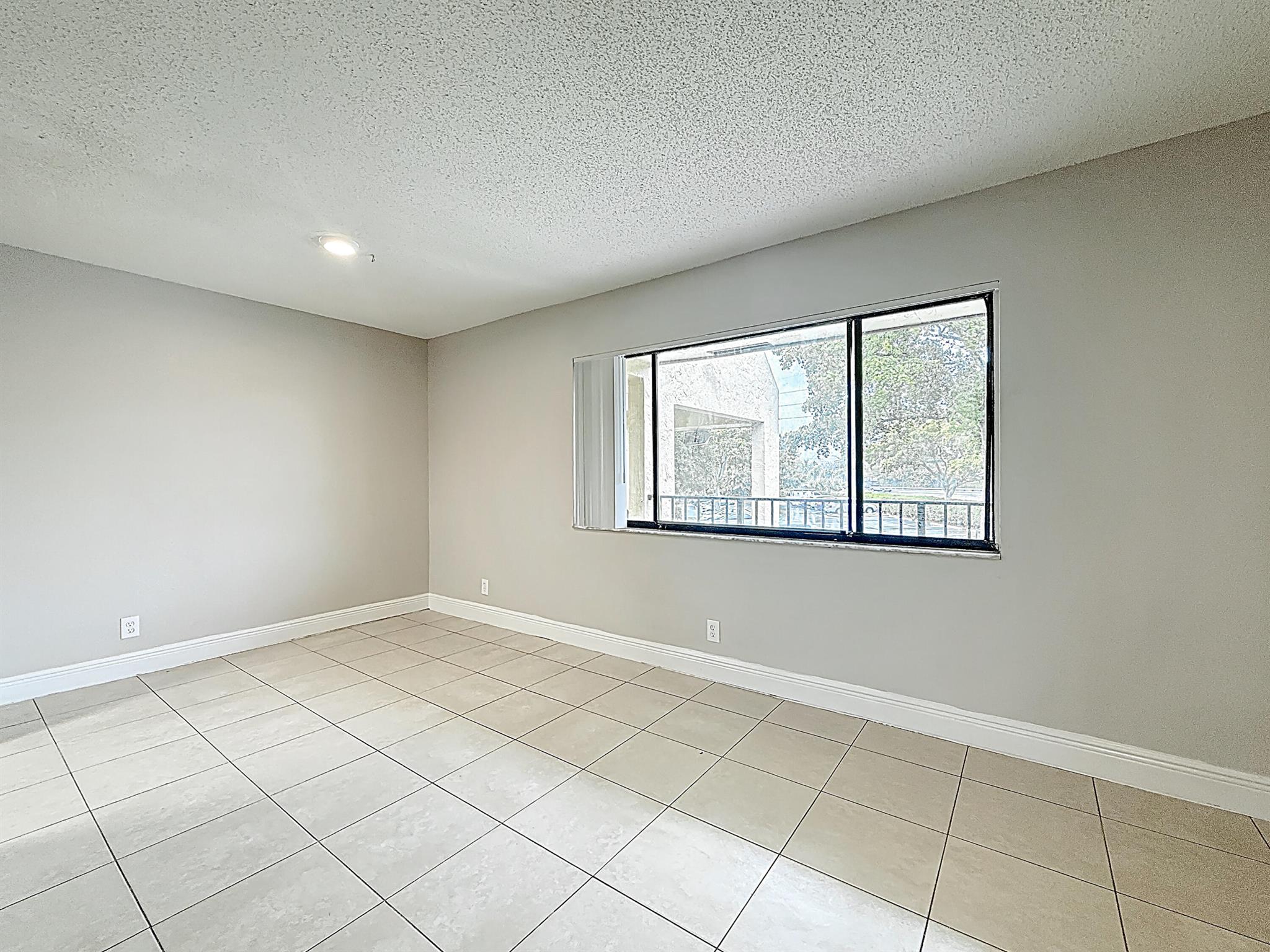 MEADOWS ON THE GREEN CONDO - Residential Lease