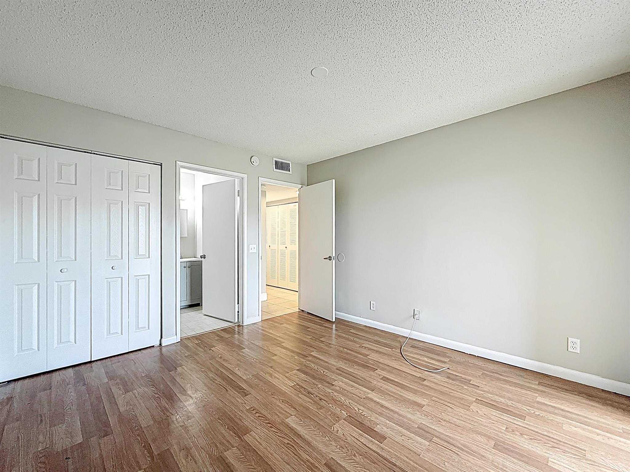 MEADOWS ON THE GREEN CONDO - Residential Lease