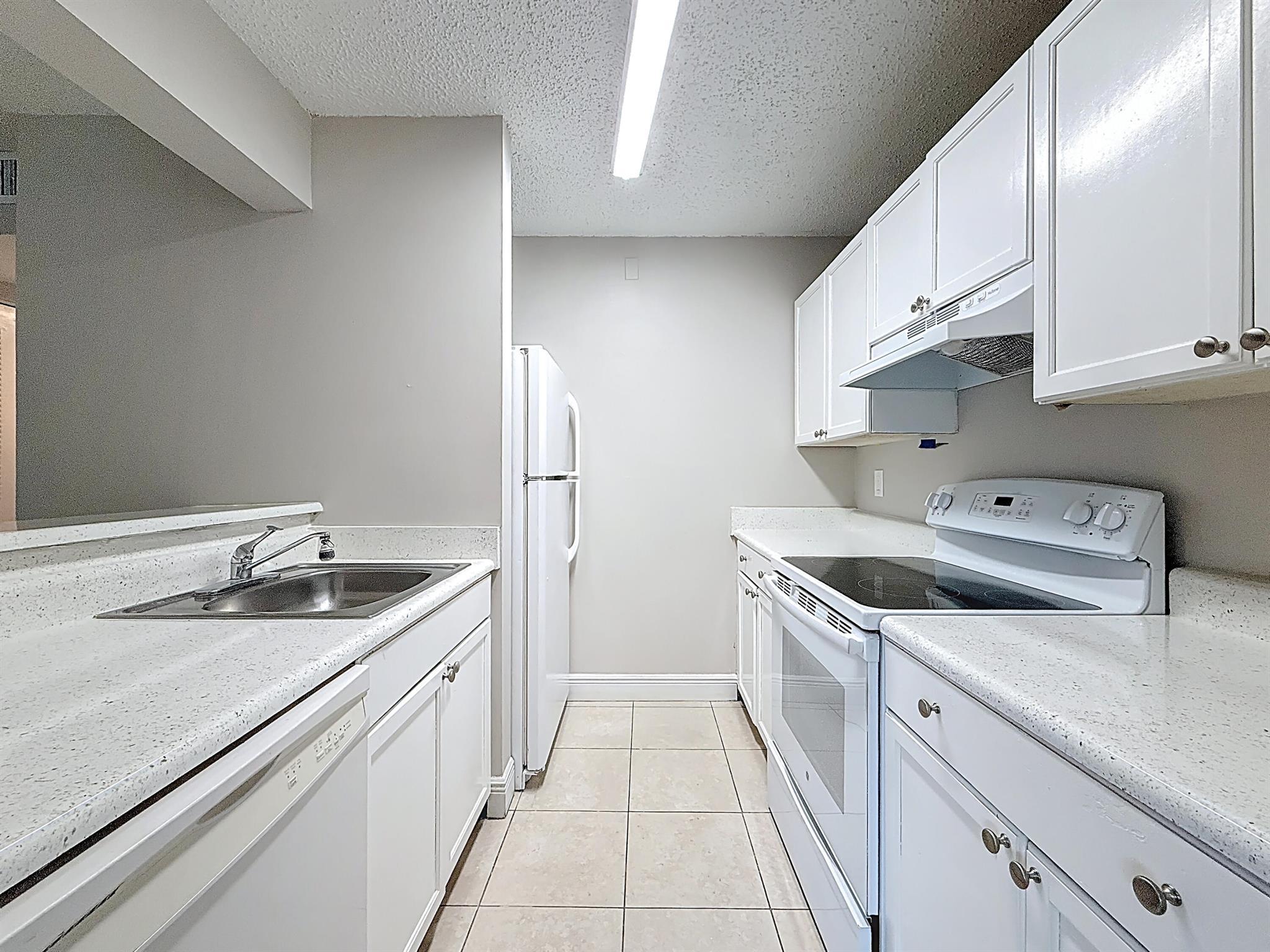 MEADOWS ON THE GREEN CONDO - Residential Lease