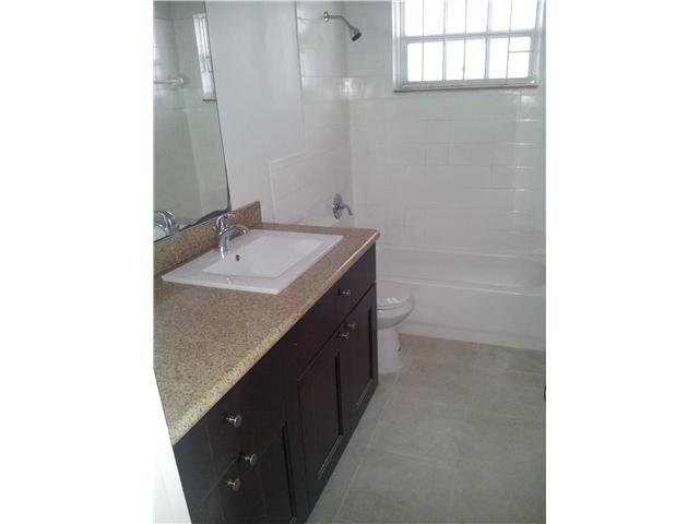 IRONS MANOR 2ND ADDN - Residential