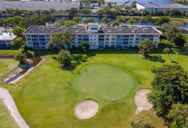 No 66 Palm-Aire Country C - Residential Lease