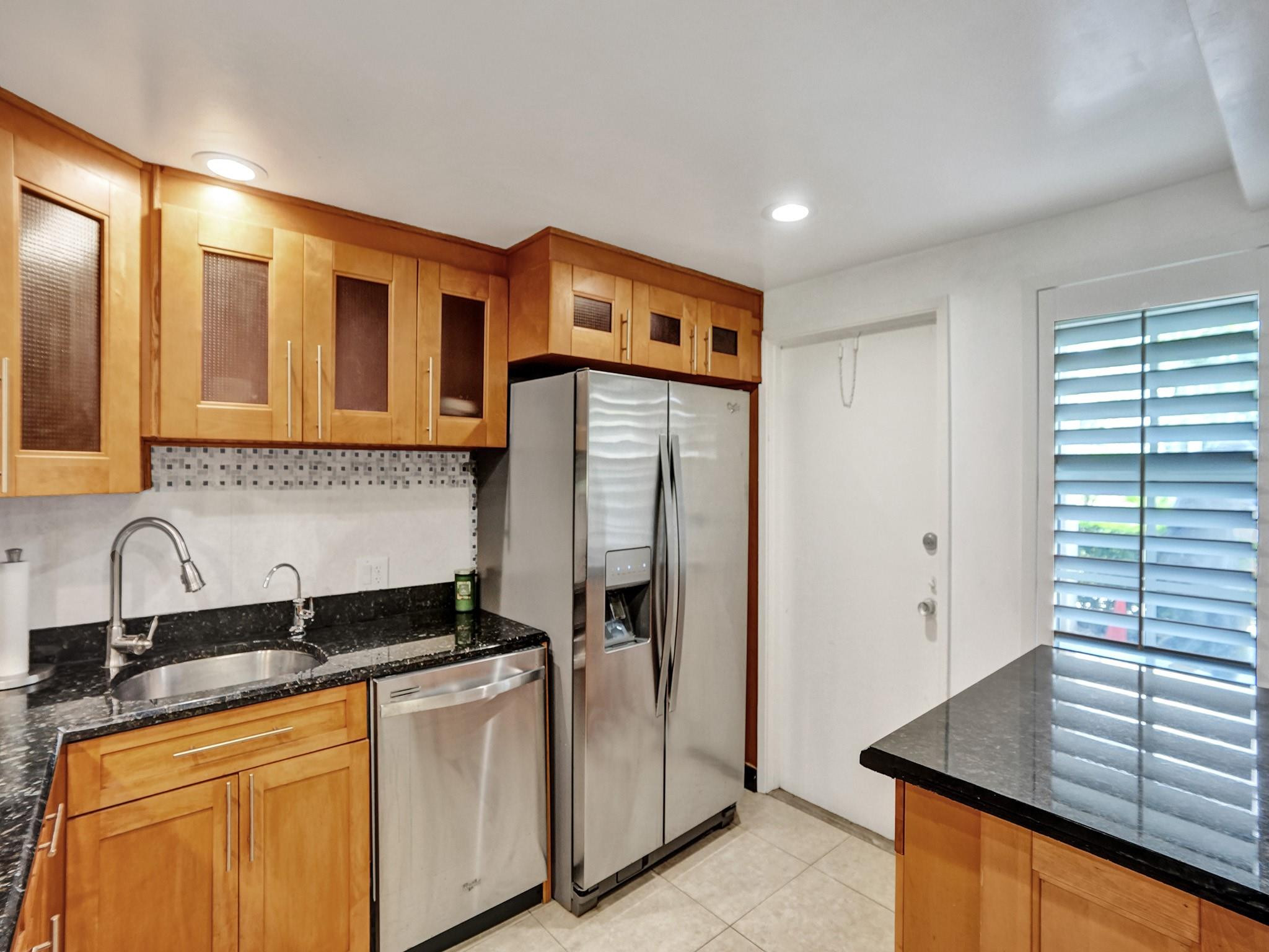 3150 N Palm Aire Drive 106