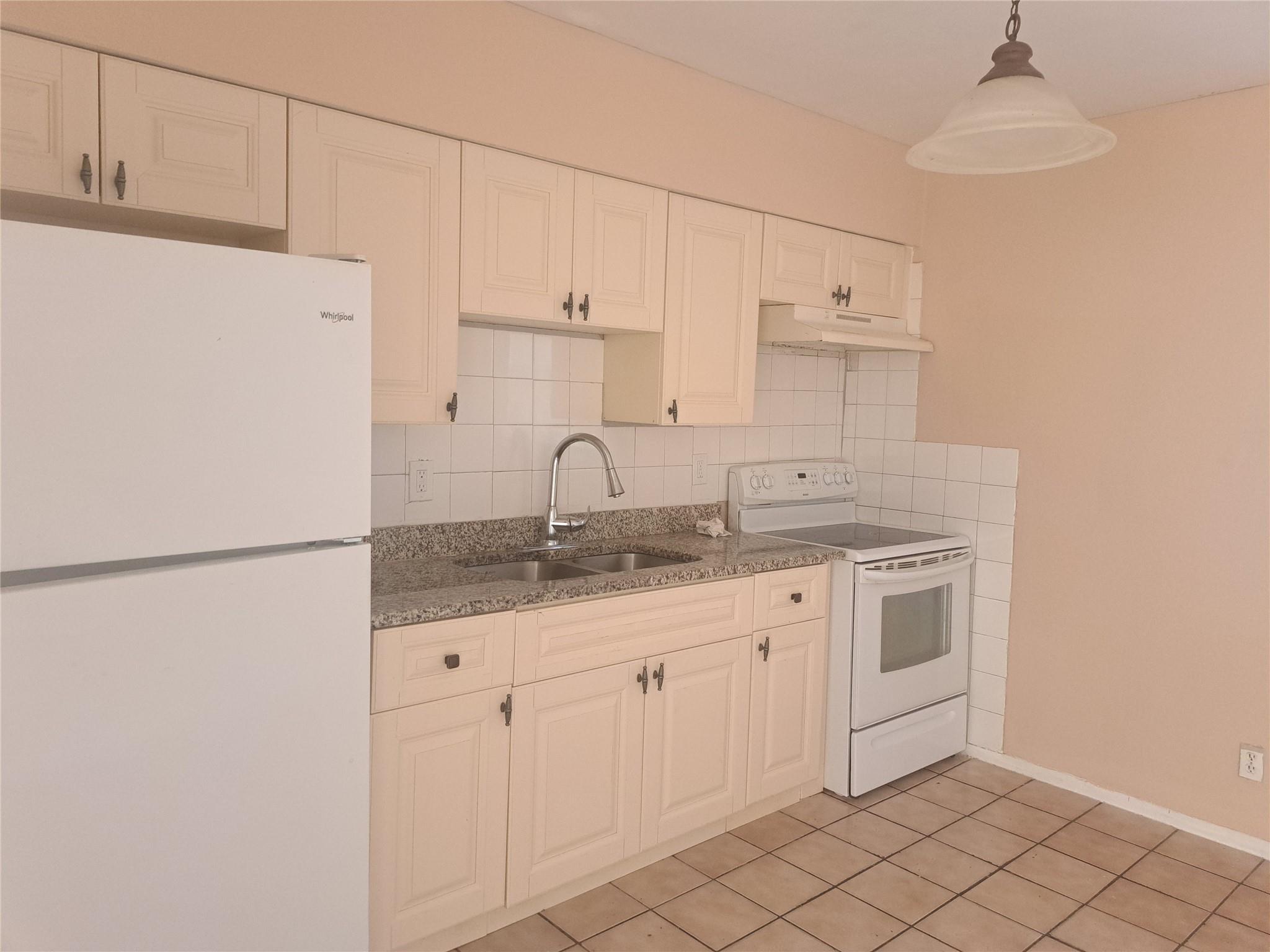 Oriole Estates - Residential Lease