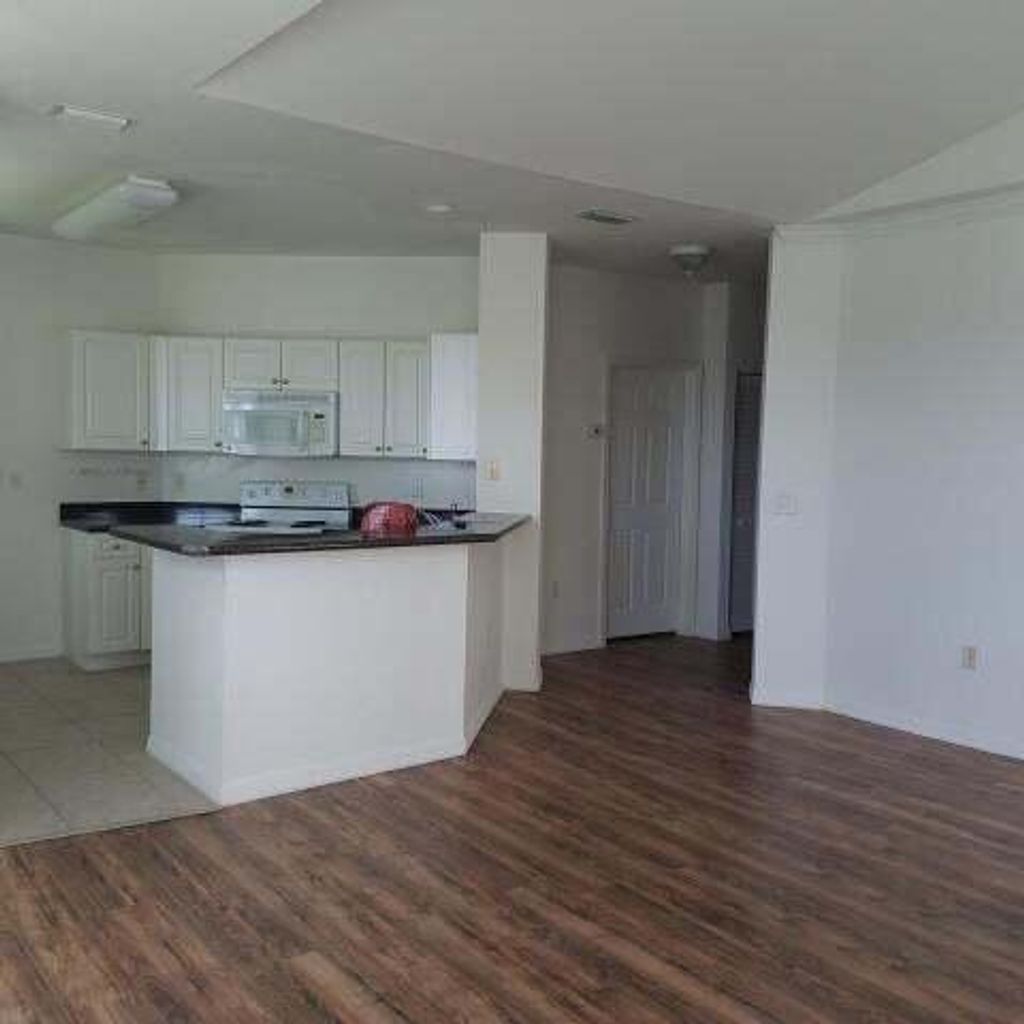 Photo of 360 SE Rogers Court, Stuart, FL 34994 (MLS # R10869322)