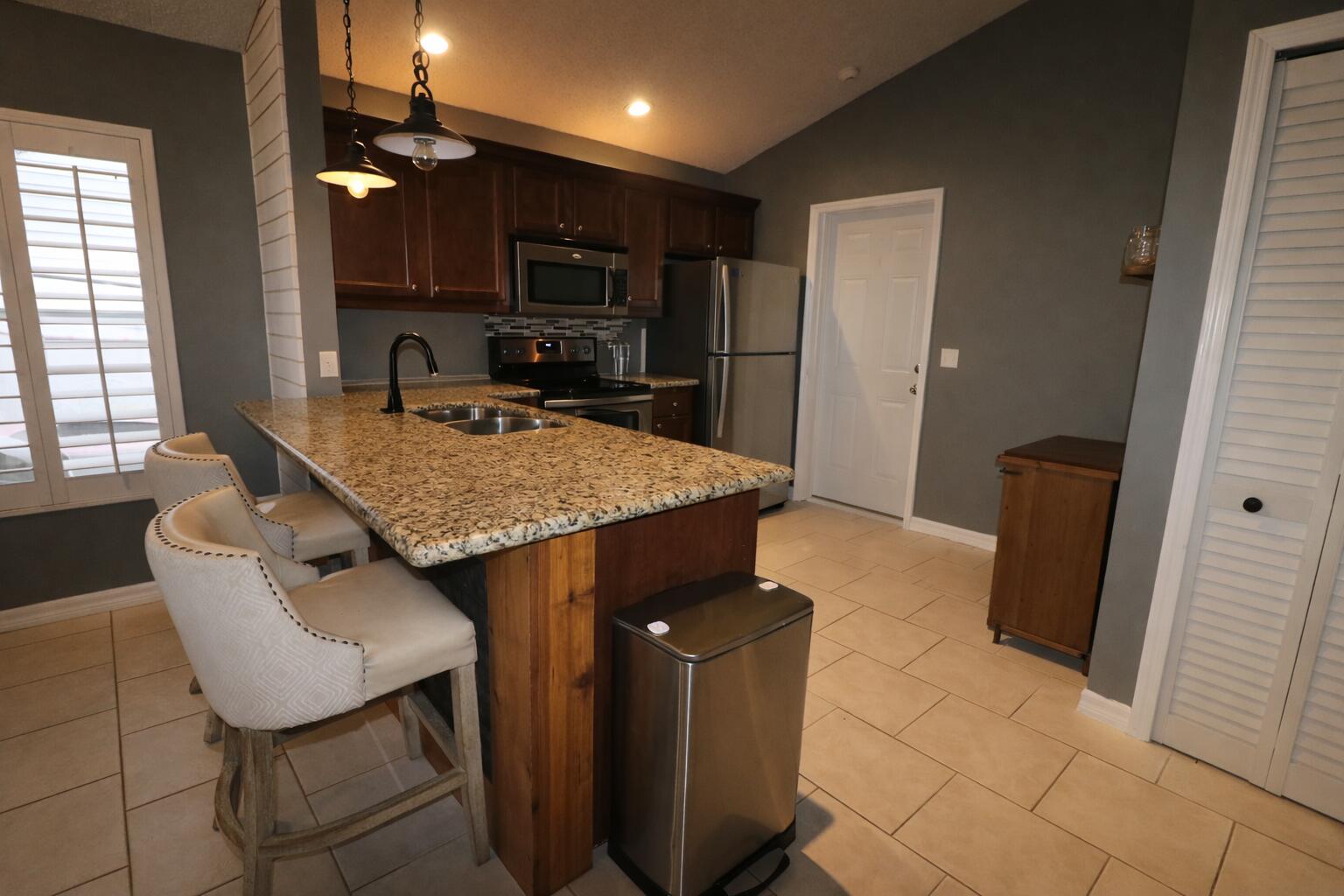 NORTH PALM BEACH HEIGHTS SEC 3 - Residential