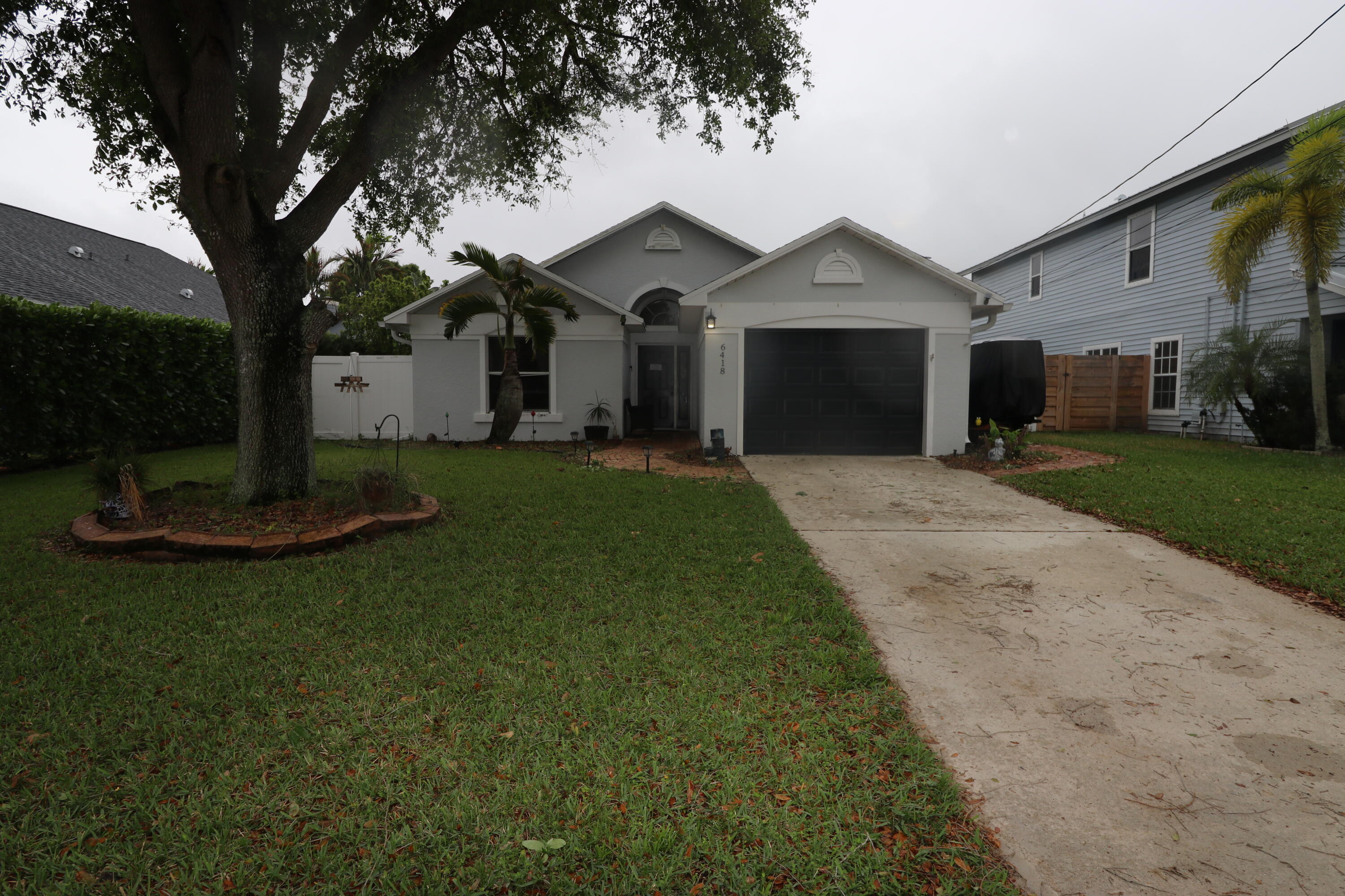 NORTH PALM BEACH HEIGHTS SEC 3 - Residential