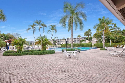 Tiny photo for 2856 Garden Drive S #106, Lake Worth, FL 33461 (MLS # B26090861)