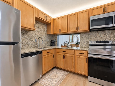 Tiny photo for 2856 Garden Drive S #106, Lake Worth, FL 33461 (MLS # B26090861)