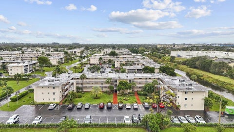 Tiny photo for 2856 Garden Drive S #106, Lake Worth, FL 33461 (MLS # B26090861)