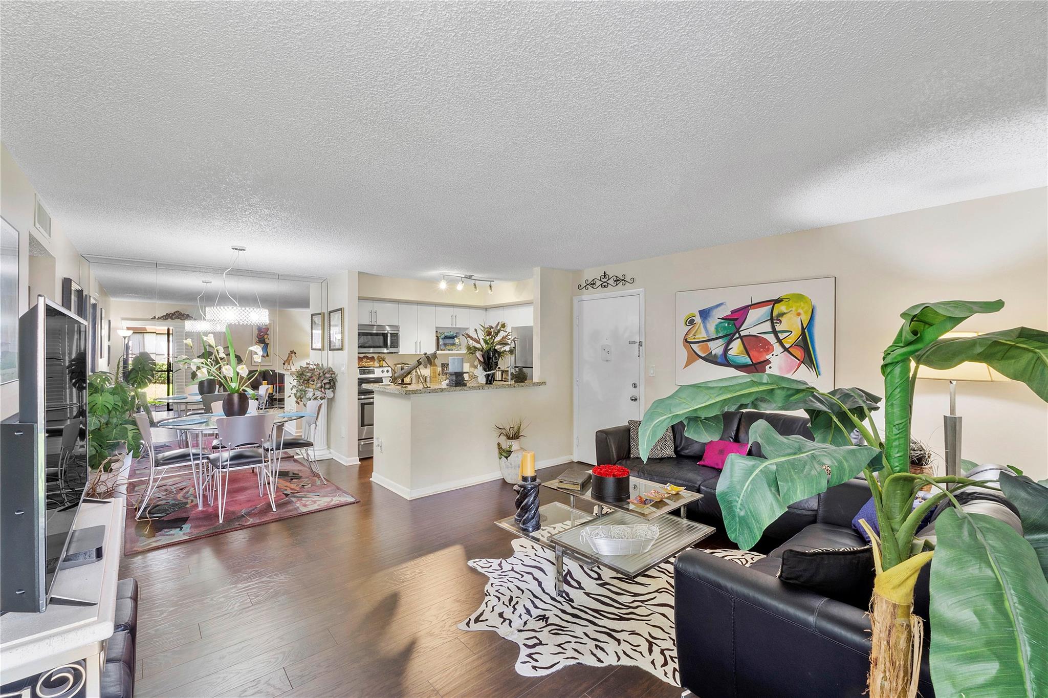 9368 S Belfort Cir 105