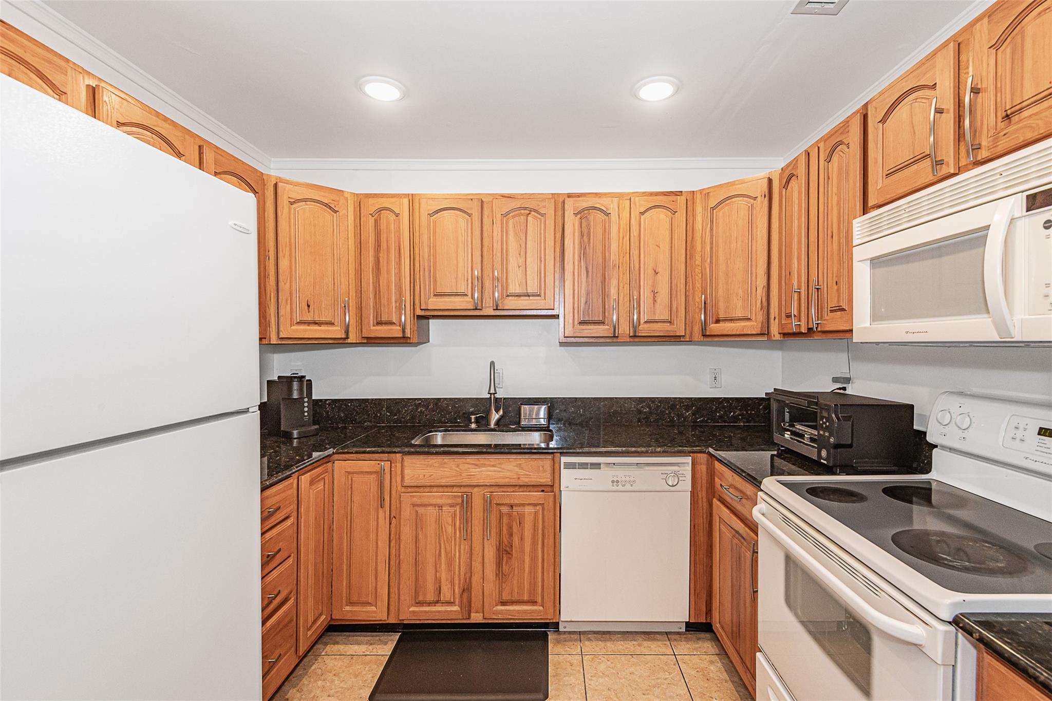 Bay Colony Club - Residential