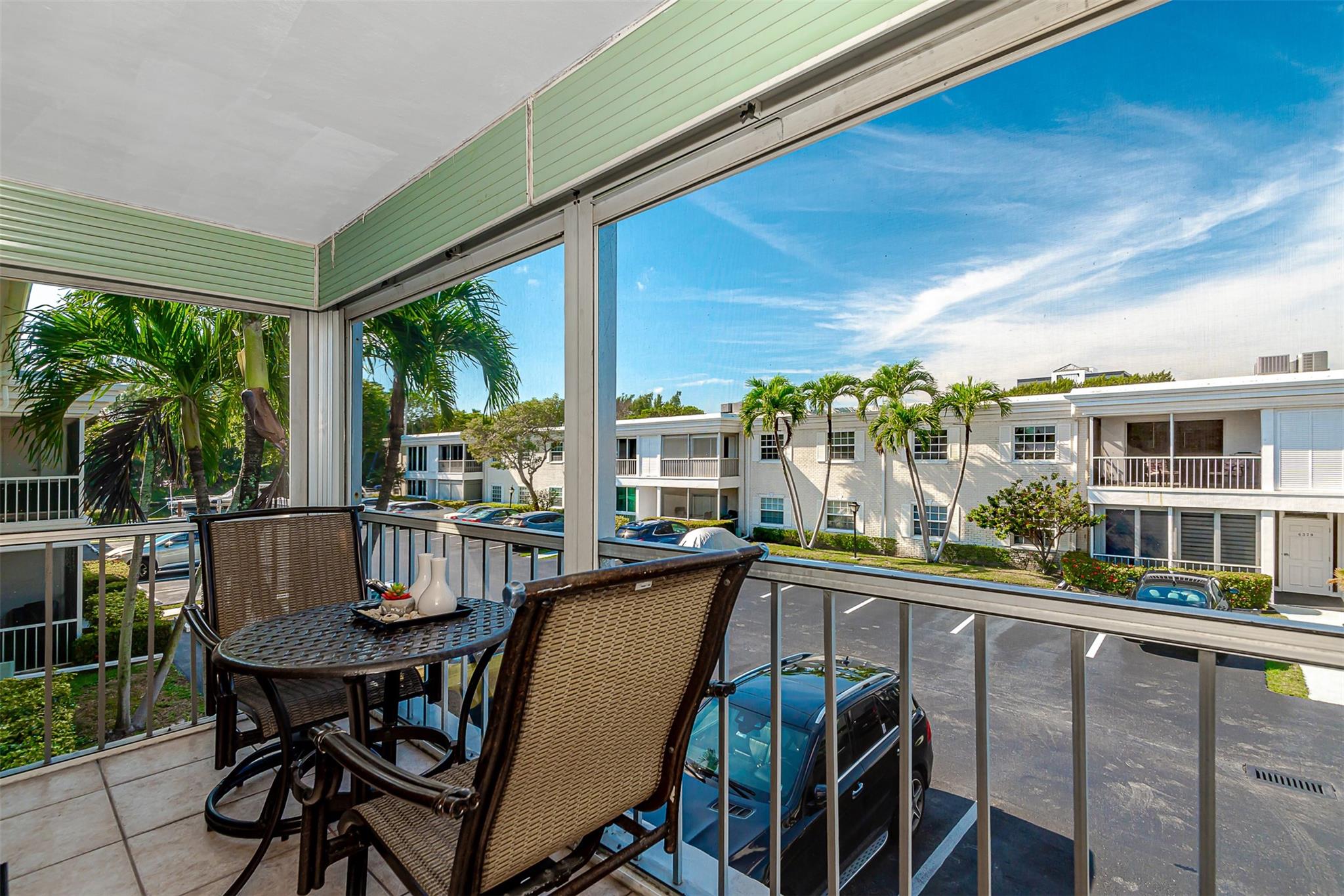 Bay Colony Club - Residential