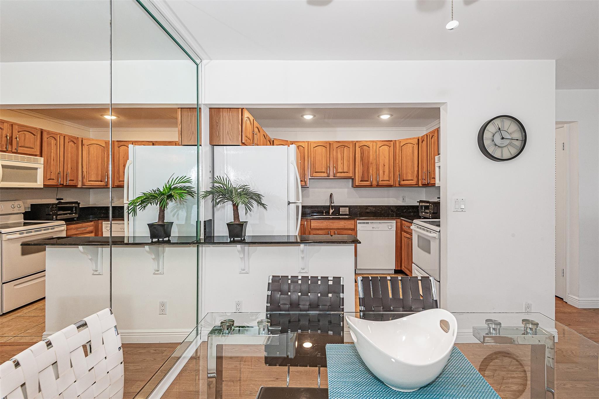 Bay Colony Club - Residential