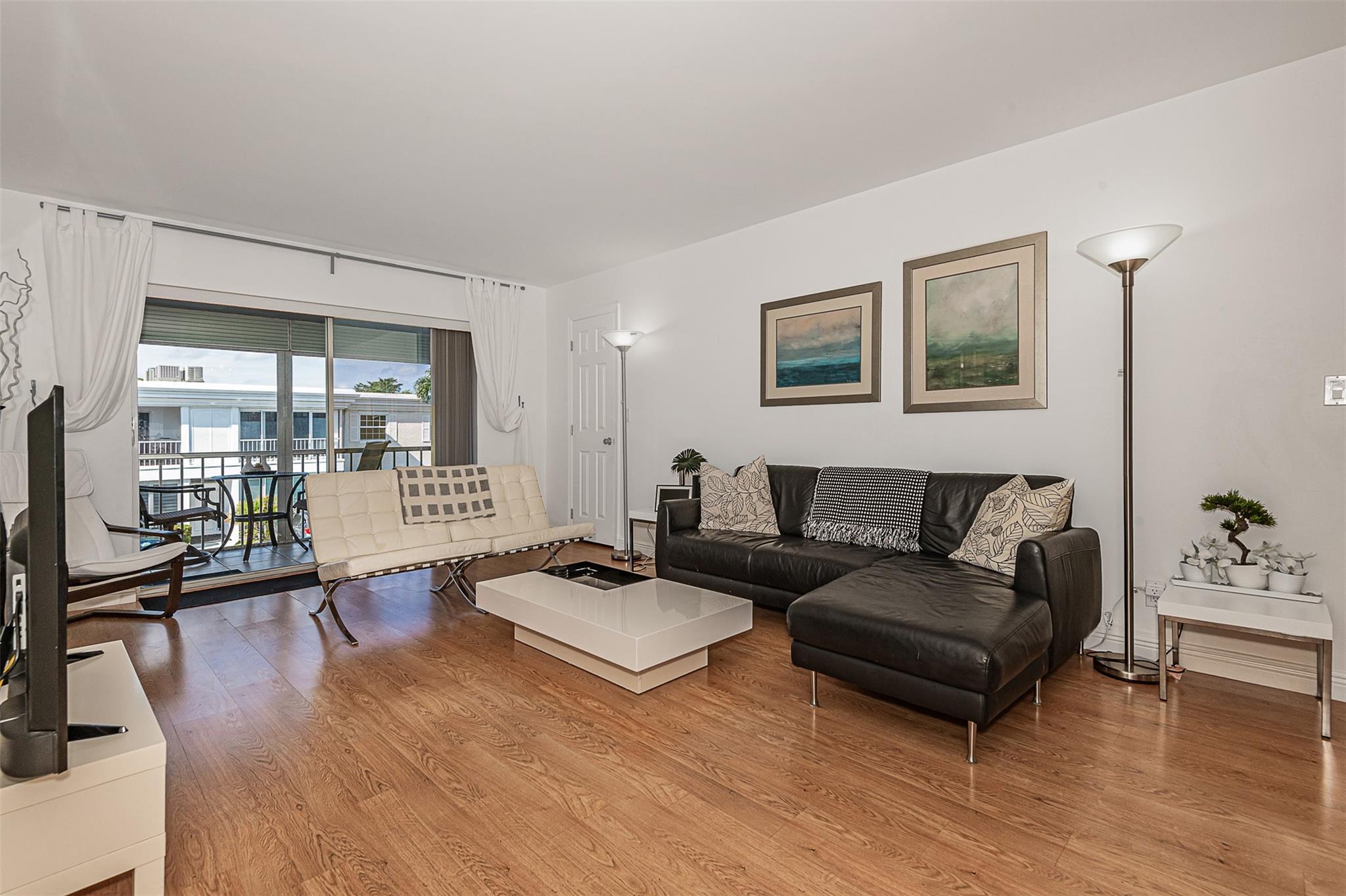 Bay Colony Club - Residential