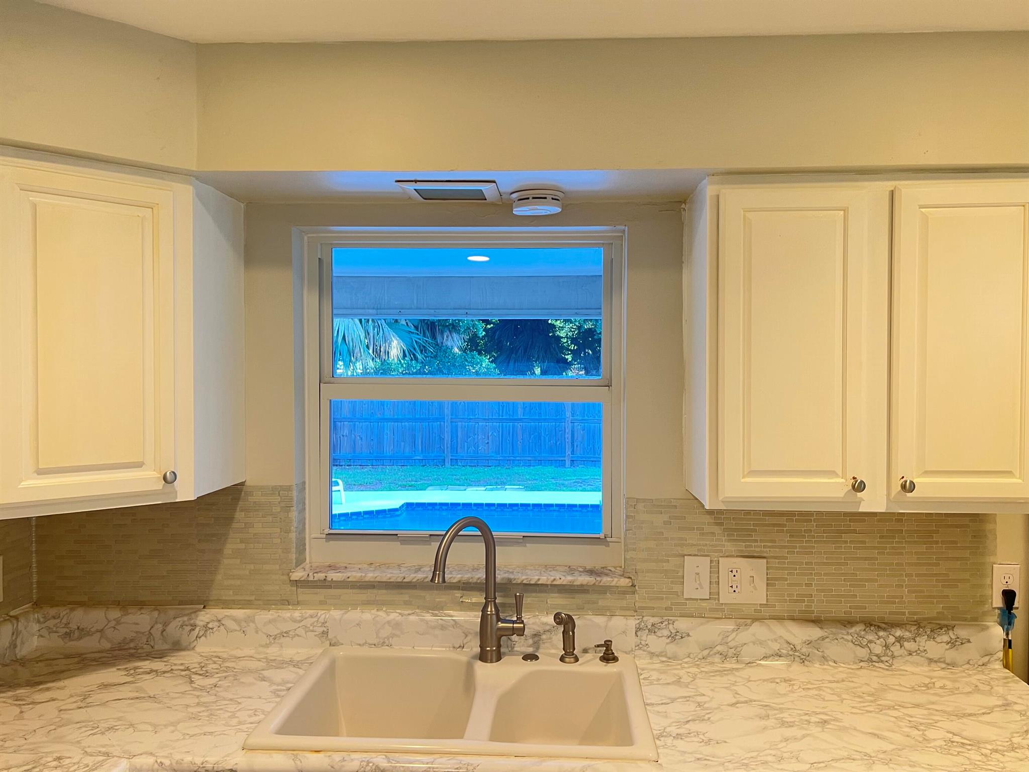 PINE MANOR SUBDIVISION - Residential Lease