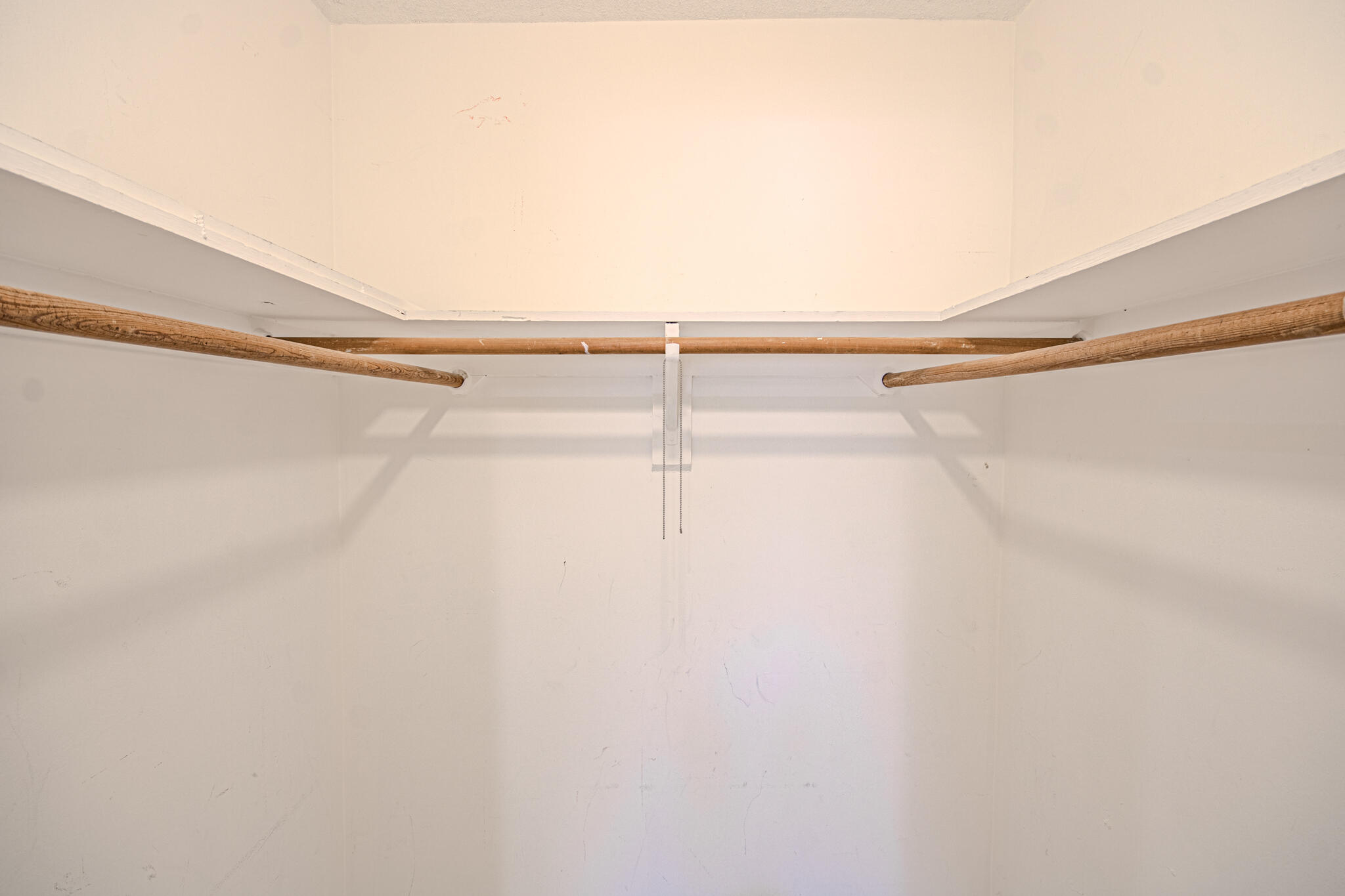 VILLAGE ROYALE CONDO 6 - Residential