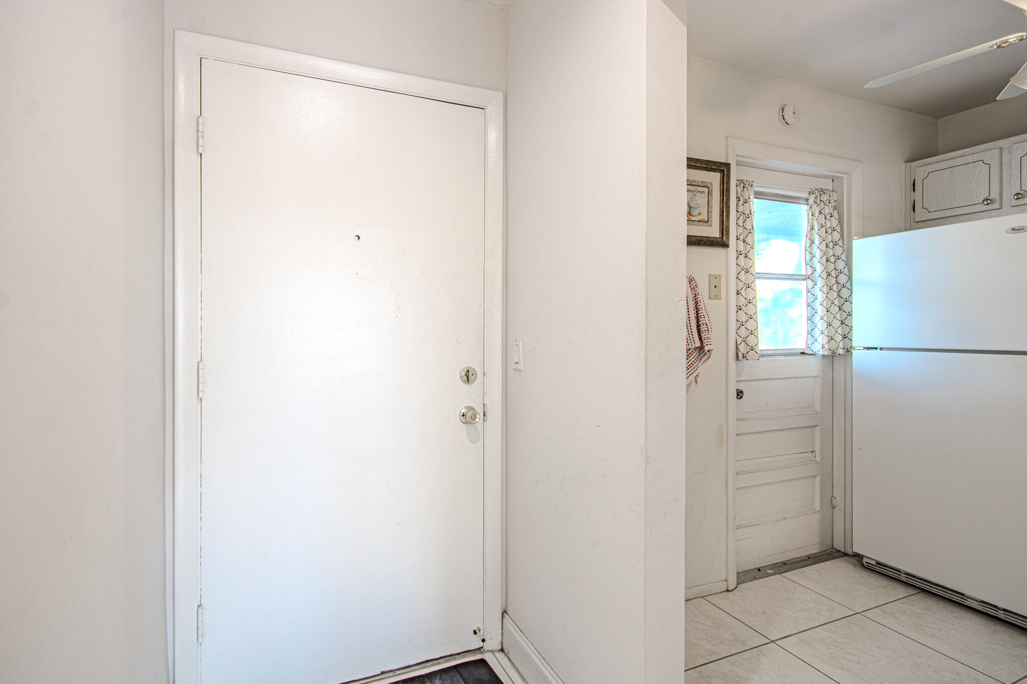 VILLAGE ROYALE CONDO 6 - Residential