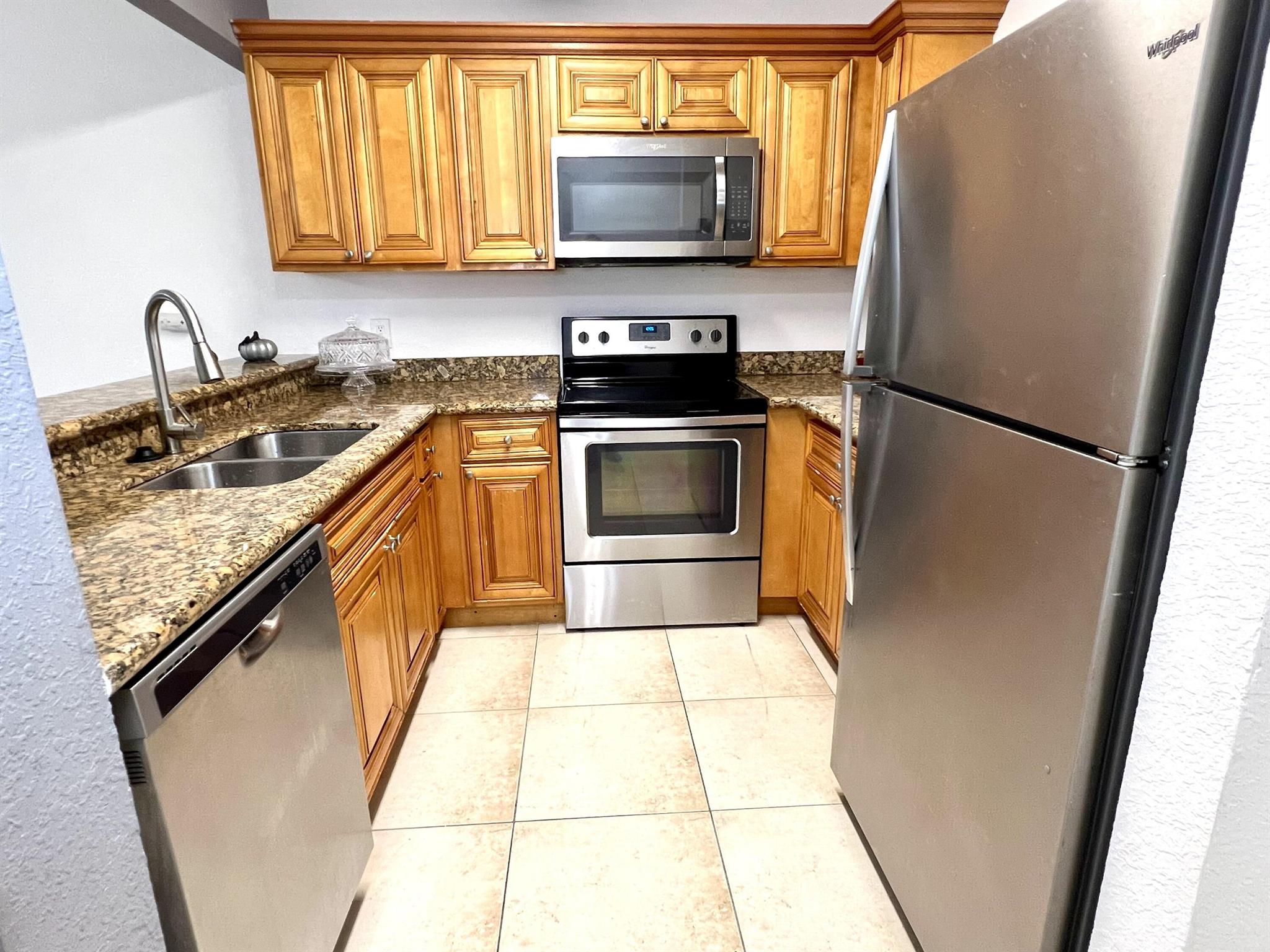 PALM BEACH PLACE CONDO - Residential Lease