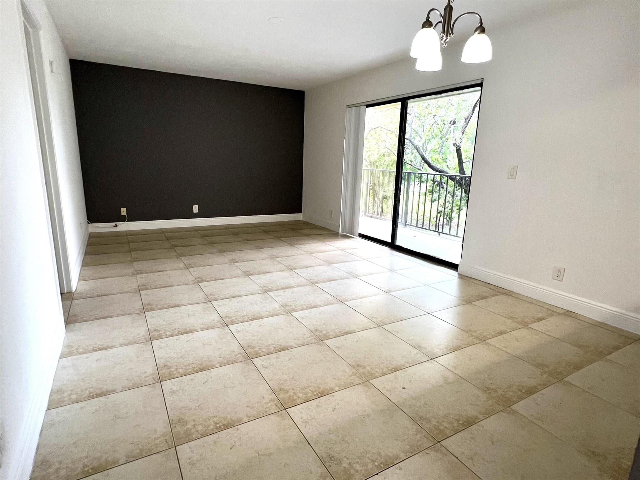 PALM BEACH PLACE CONDO - Residential Lease