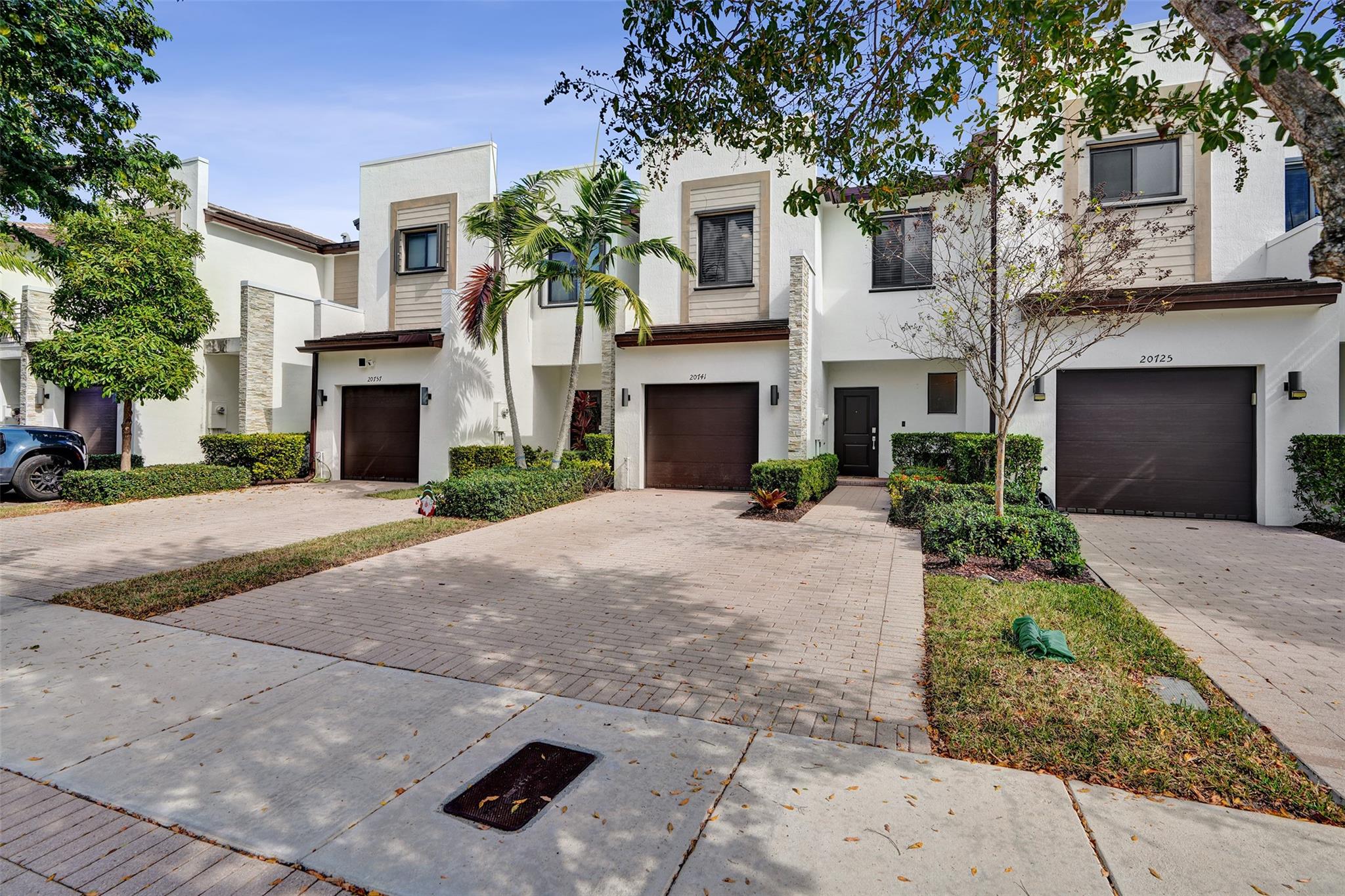 Via Ventura - Residential Lease