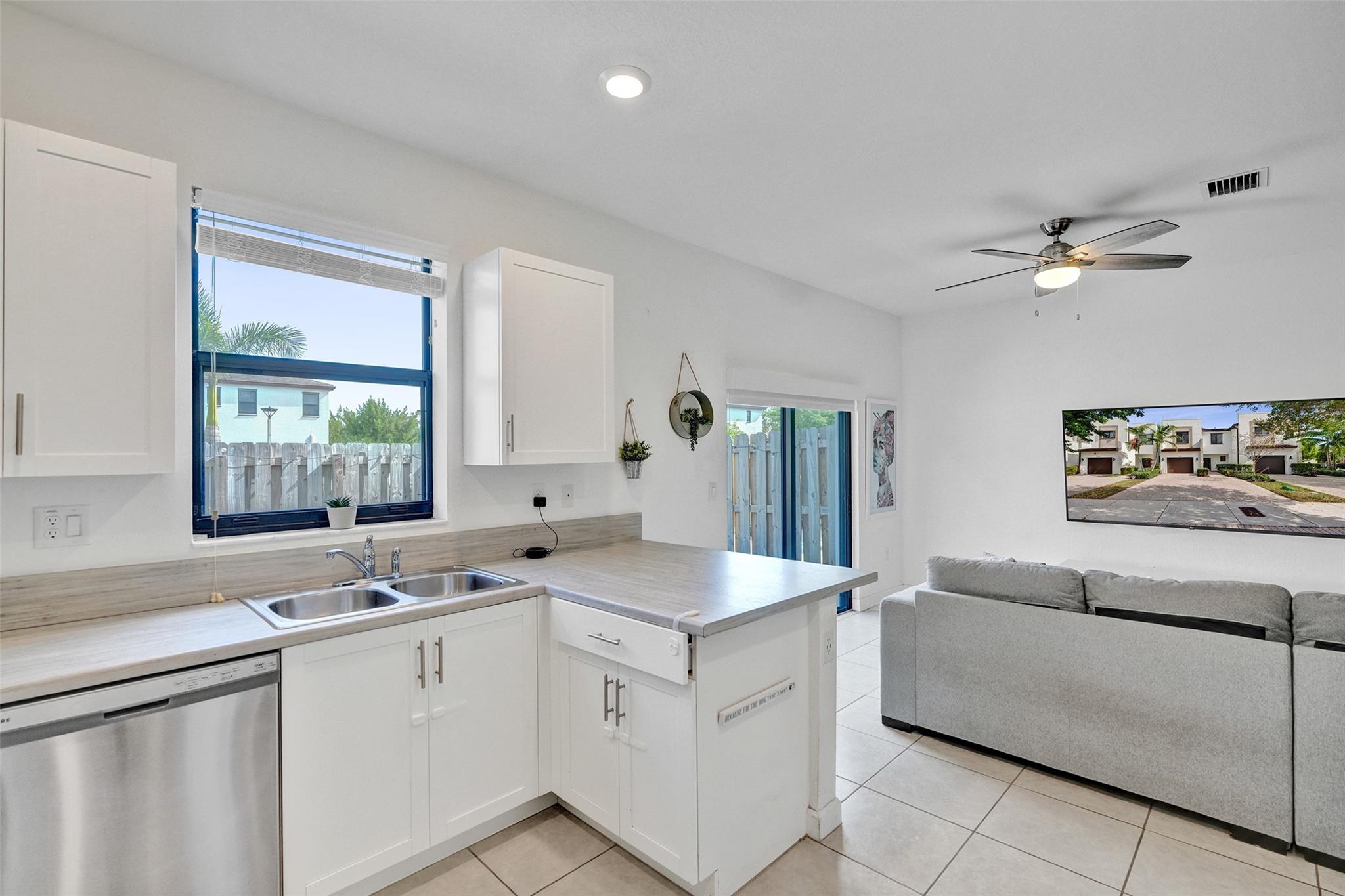 Via Ventura - Residential Lease